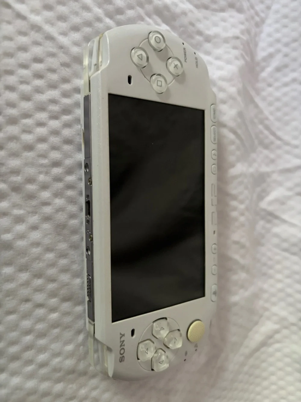 SONY ORIGINAL PSP in white Handheld Video gaming system, cords, battery, & more